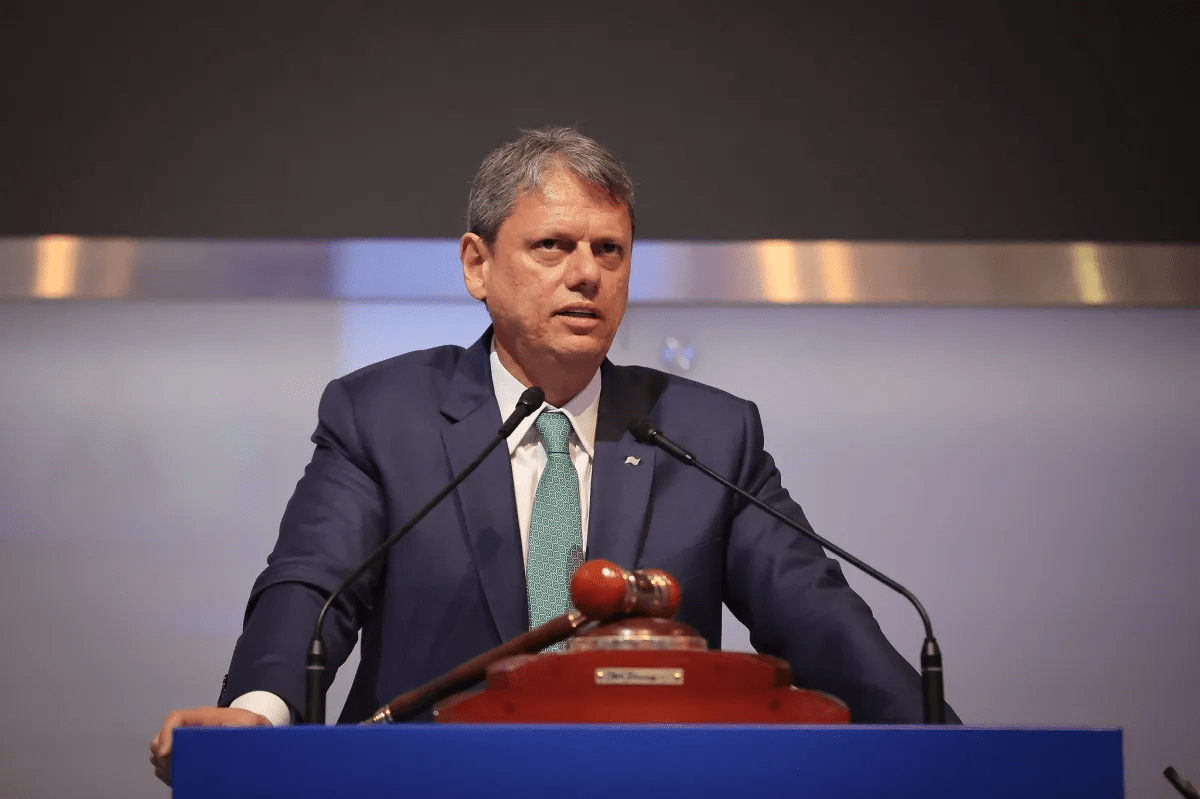 Tarcísio confirma André do Prado como pré-candidato ao Senado